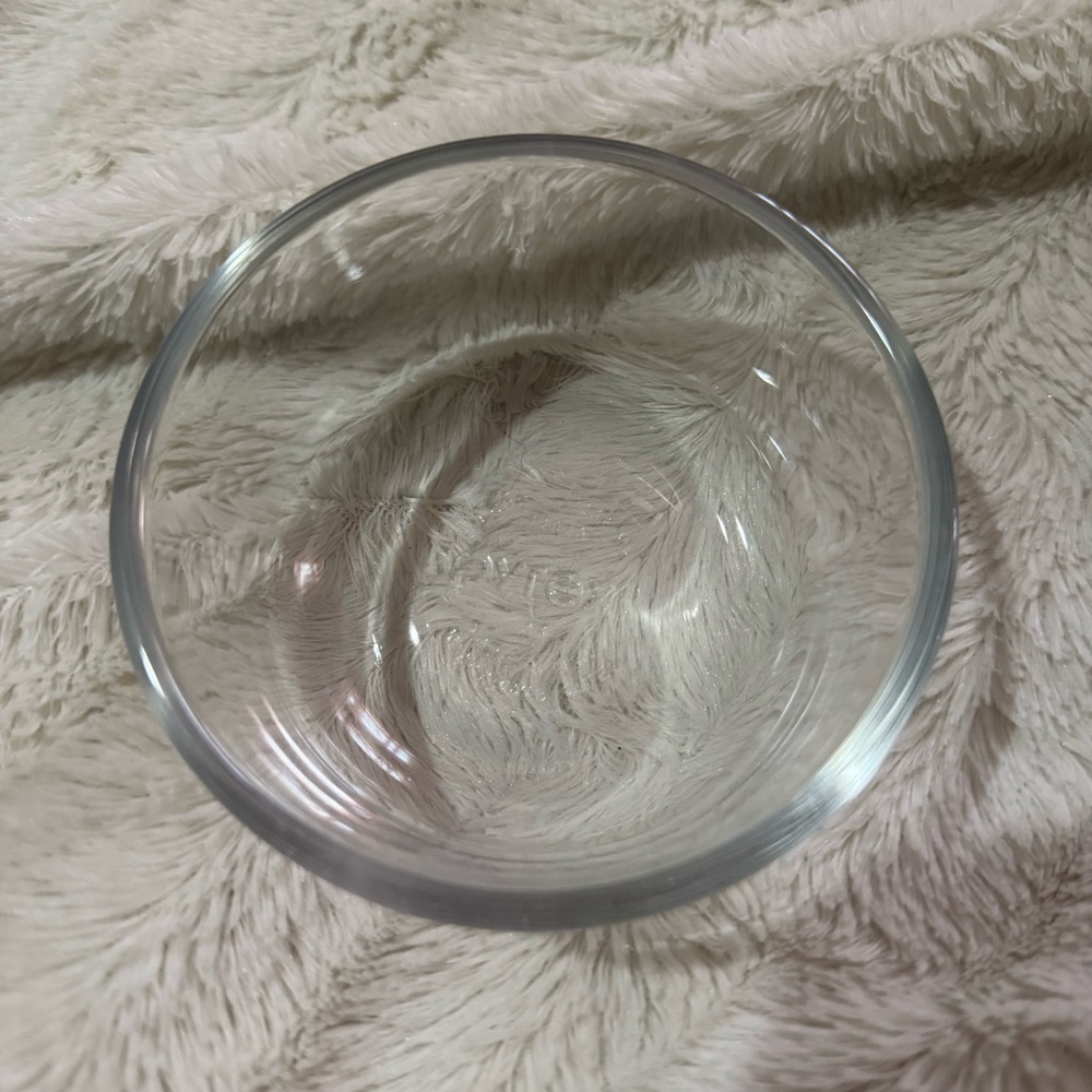 Pyrex Glass Bowl - Picture 2 of 3